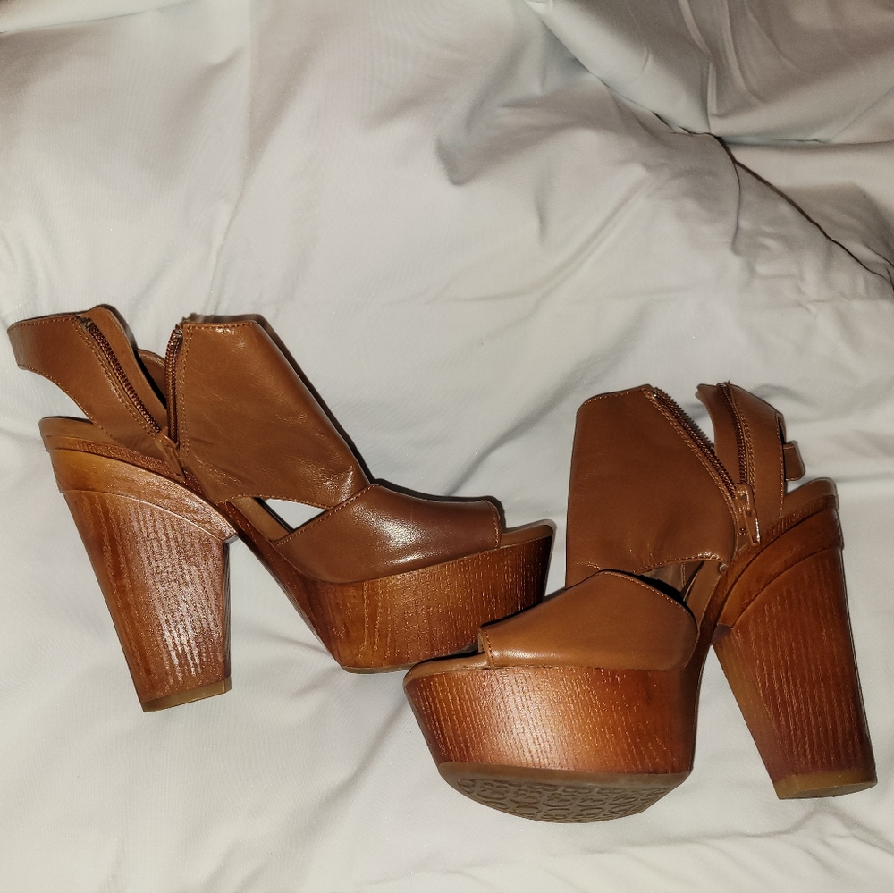 GIANNI BINI Platform sandal